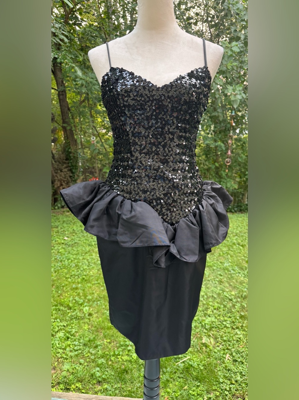 LORALIE Womens Vintage Black Sequin Party, Special Occasion Evening Dress - Sz 8